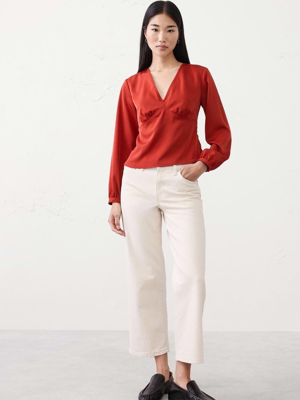 Banana Republic Factory Deep V Ruching Tie Back Blouse Embers Red Size 6 NWT